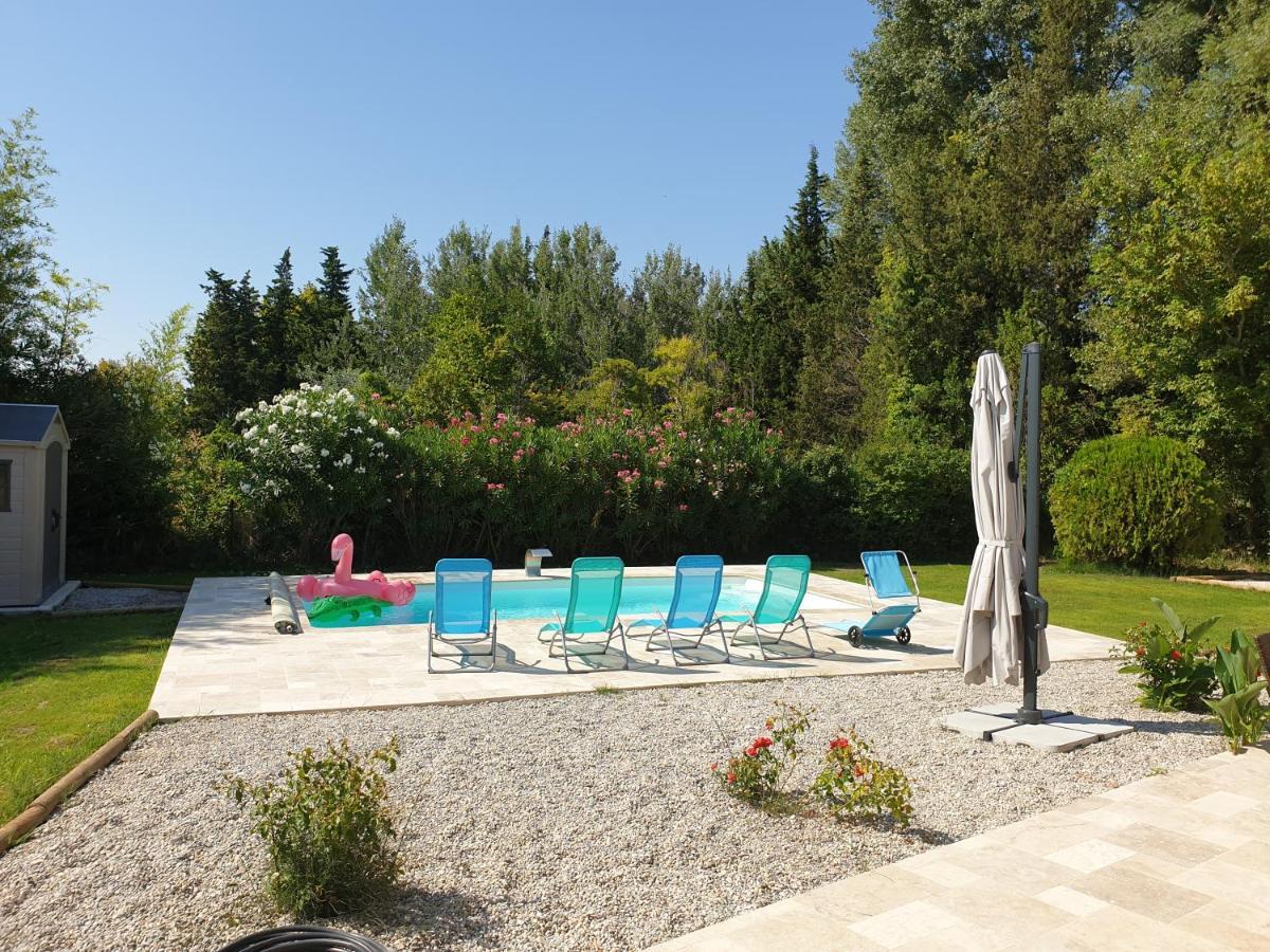 La villa provençale Sarrians Esterno foto
